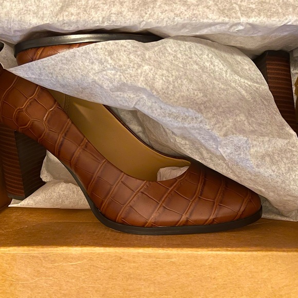 NEW Clarks Kaylin Cara II block comfort heels, Dark Brown faux Crocodile, sz 10 - Picture 3 of 6